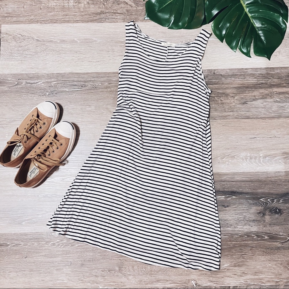Striped Sleeveless Flowy Dress